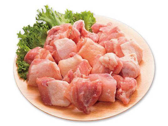 Dice cut (25-30g) Chicken thigh fillet for Karaage, Yakitori, Teppanyaki etc. 
100g individual package.